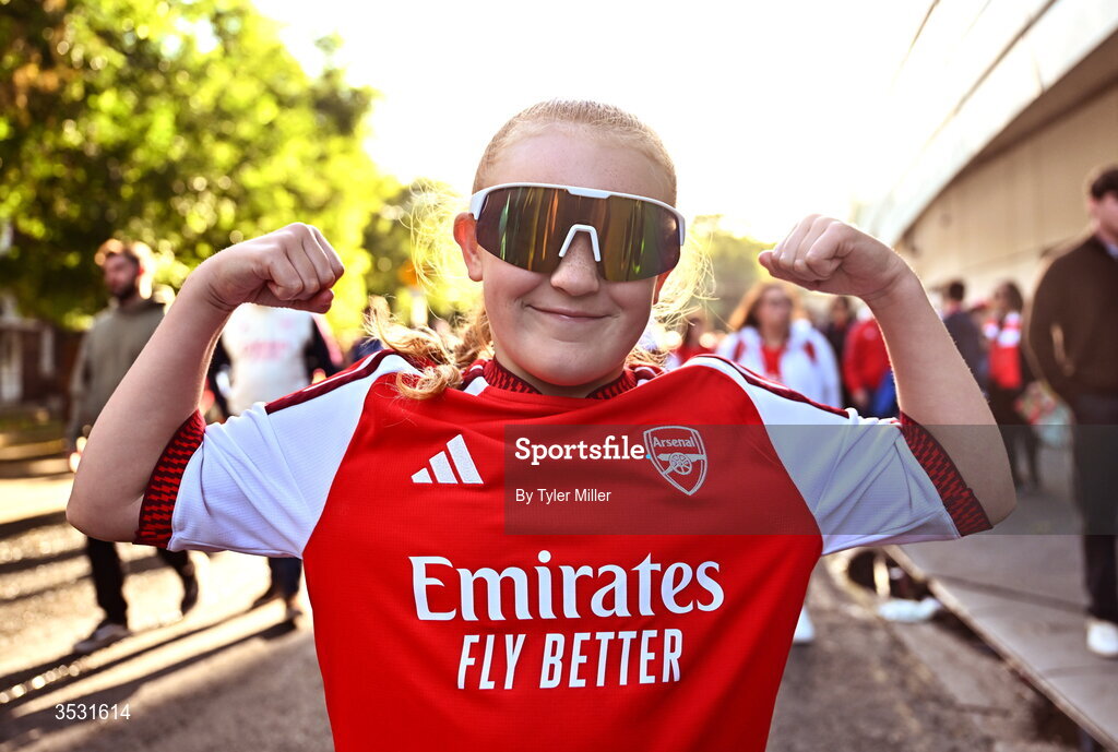 5 August 2026; Arsenal supporters Niamh Clowes-Burke before the pre-season friendly match between Arsenal and Real Betis at the Aviva Stadium in Dublin. Photo by Tyler Miller/Sportsfile