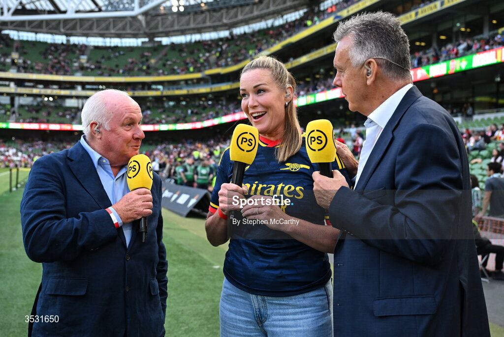 5 August 2026; Former Arsenal and Republic of Ireland players Liam Brady, Emma Byrne and David O'Leary before the pre-season friendly match between Arsenal and Real Betis at the Aviva Stadium in Dublin. Photo by Stephen McCarthy/Sportsfile