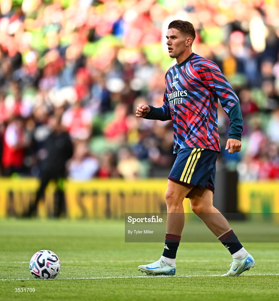 5 August 2026; Viktor Gyökeres of Arsenal warms up before the pre-season friendly match between Arsenal and Real Betis at the Aviva Stadium in Dublin. Photo by Tyler Miller/Sportsfile