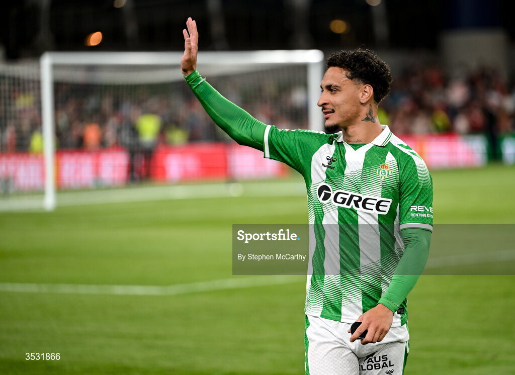 5 August 2026; Antony of Real Betis acknowledges supporters after the pre-season friendly match between Arsenal and Real Betis at the Aviva Stadium in Dublin. Photo by Stephen McCarthy/Sportsfile