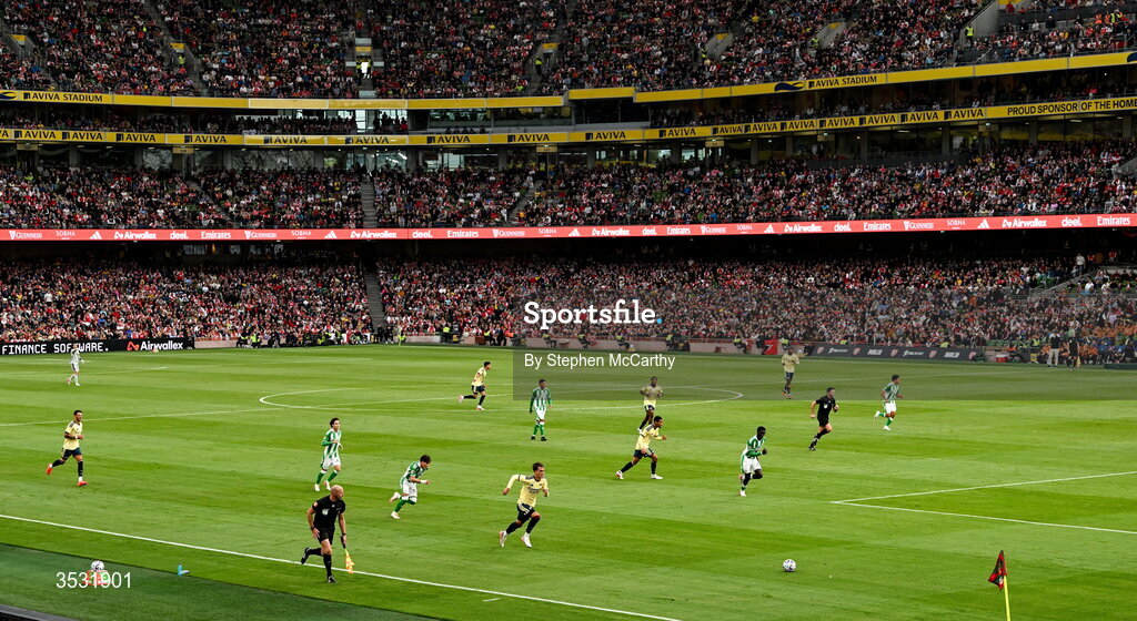 5 August 2026; Max Dowman of Arsenal runs on to the ball during the pre-season friendly match between Arsenal and Real Betis at the Aviva Stadium in Dublin. Photo by Stephen McCarthy/Sportsfile