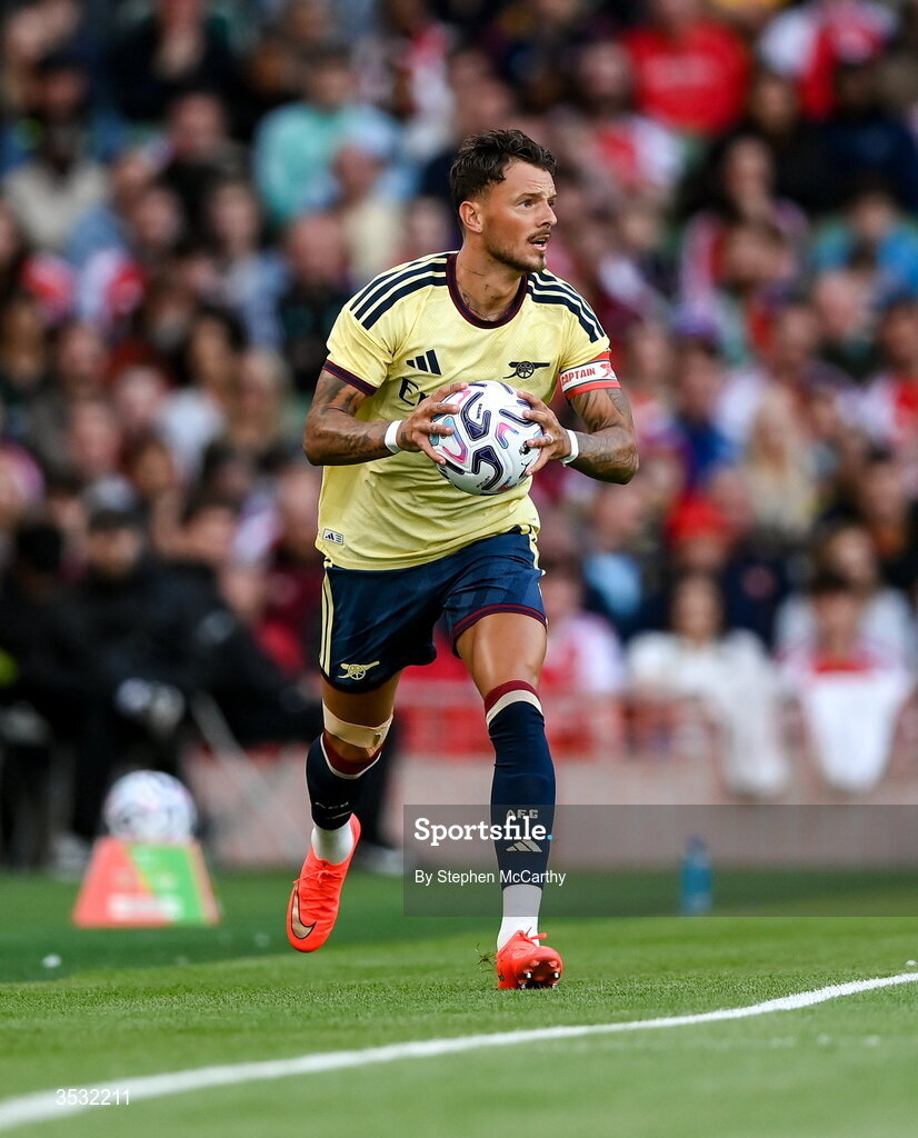 5 August 2026; Ben White of Arsenal takes a throw-in during the pre-season friendly match between Arsenal and Real Betis at the Aviva Stadium in Dublin. Photo by Stephen McCarthy/Sportsfile