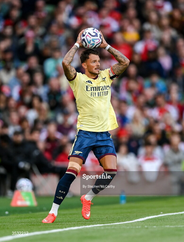 5 August 2026; Ben White of Arsenal takes a throw-in during the pre-season friendly match between Arsenal and Real Betis at the Aviva Stadium in Dublin. Photo by Stephen McCarthy/Sportsfile