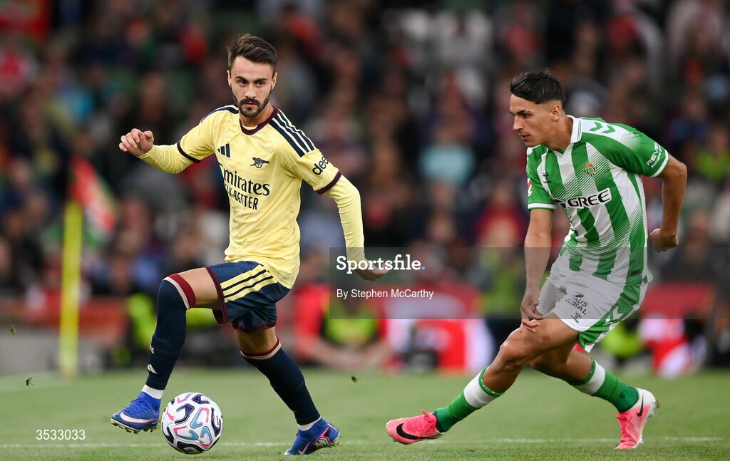 5 August 2026; Fábio Vieira of Arsenal in action against Facundo Bernal of Real Betis during the pre-season friendly match between Arsenal and Real Betis at the Aviva Stadium in Dublin.  Photo by Stephen McCarthy/Sportsfile