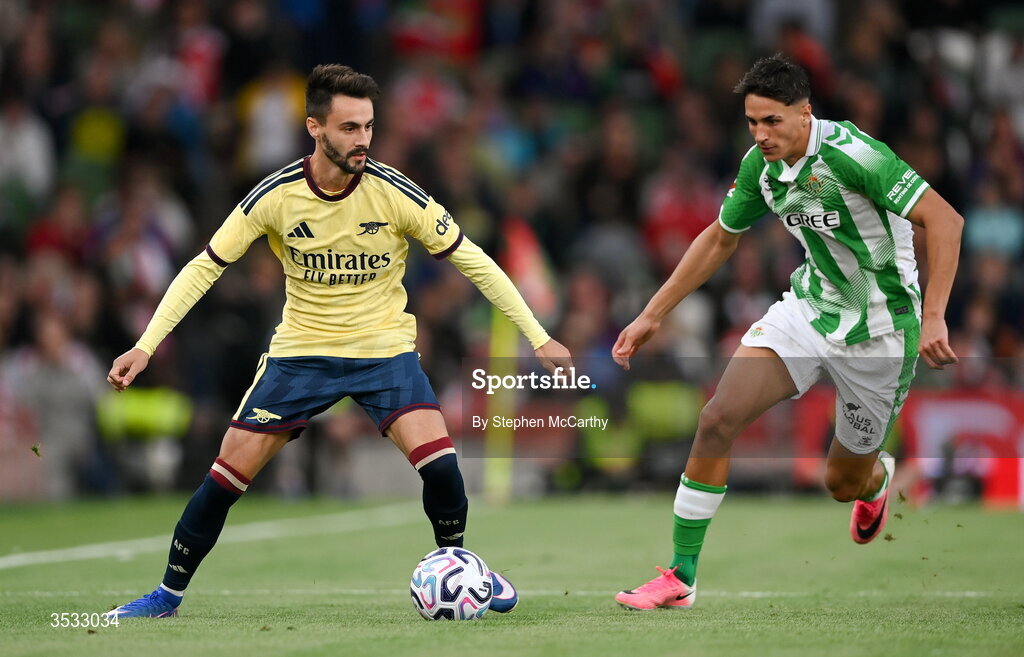 5 August 2026; Fábio Vieira of Arsenal in action against Facundo Bernal of Real Betis during the pre-season friendly match between Arsenal and Real Betis at the Aviva Stadium in Dublin.  Photo by Stephen McCarthy/Sportsfile