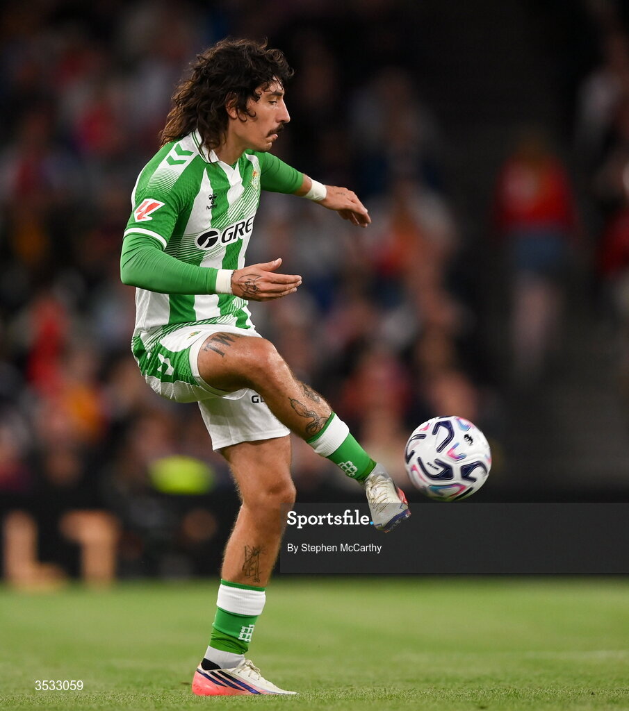 5 August 2026; Héctor Bellerín of Real Betis during the pre-season friendly match between Arsenal and Real Betis at the Aviva Stadium in Dublin. Photo by Stephen McCarthy/Sportsfile