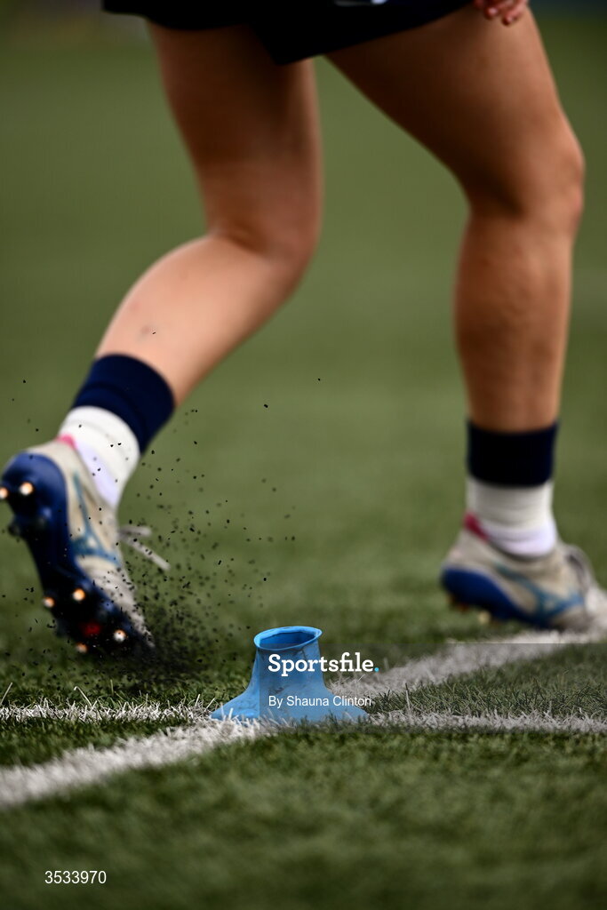 8 August 2026; A detailed view of Ellie O'Sullivan-Sexton of Leinster as she warms-up ahead of the Vodafone Womens Interprovincial Championship Round 1 match between Munster and Leinster at Virgin Media Park in Cork. Photo by Shauna Clinton/Sportsfile