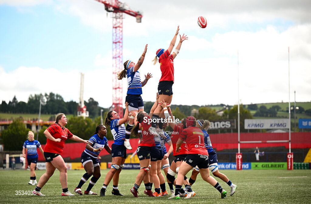 8 August 2026; Clodagh O’Halloran of Munster wins possession in a lineout ahead of Ruth Campbell of Leinster during the Vodafone Womens Interprovincial Championship Round 1 match between Munster and Leinster at Virgin Media Park in Cork. Photo by Shauna Clinton/Sportsfile