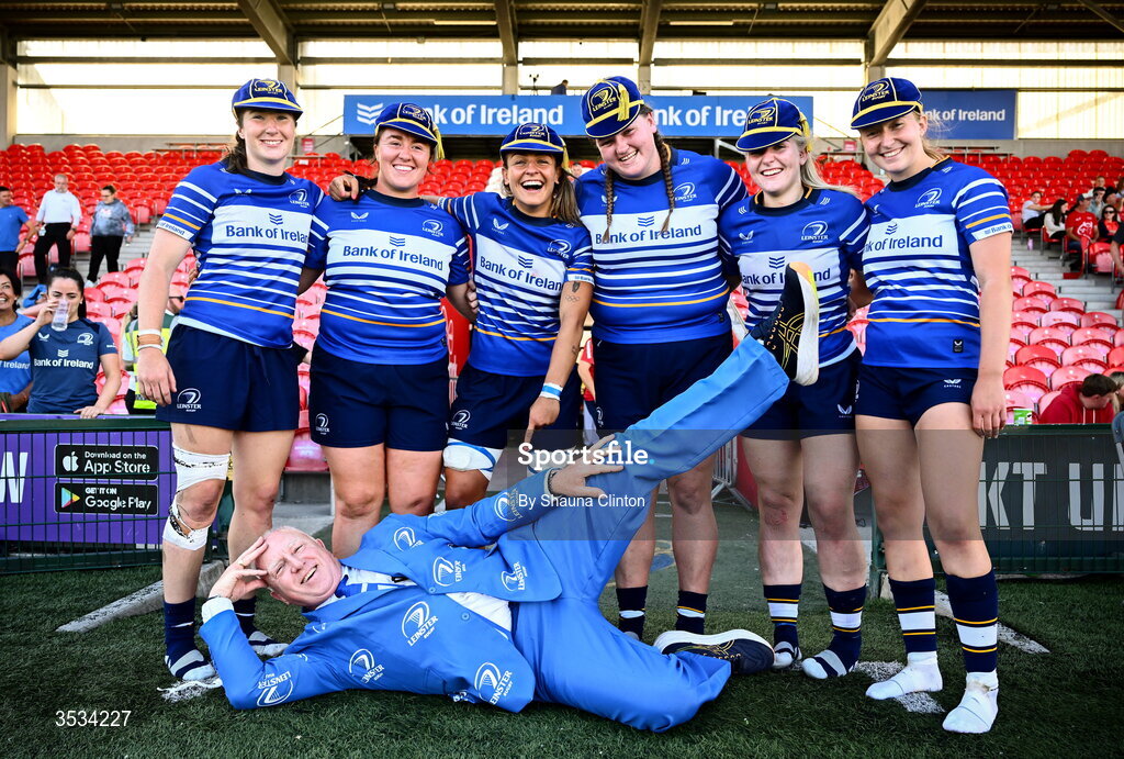 8 August 2026; Leinster debutants, from left, Eve Higgins, Emma-Jane Wilson, Erin King, Shona White, Roisín Kinch and Alex Connor with Leinster supporter Dave Wilson after the Vodafone Womens Interprovincial Championship Round 1 match between Munster and Leinster at Virgin Media Park in Cork. Photo by Shauna Clinton/Sportsfile