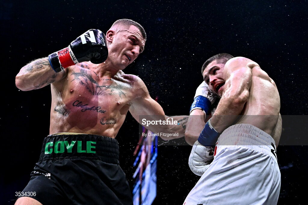 8 August 2026; Connor Coyle, left, and Mark Beuke during their middleweight bout during the Zuffa Boxing 10 event at the 3Arena in Dublin. Photo by David Fitzgerald/Sportsfile