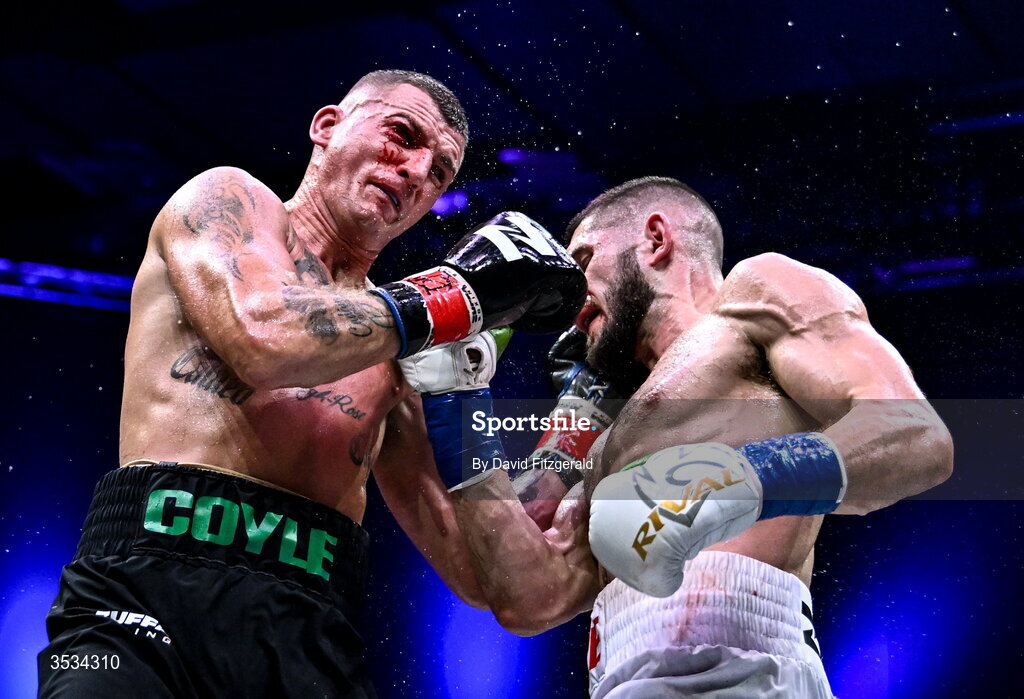 8 August 2026; Connor Coyle, left, and Mark Beuke during their middleweight bout during the Zuffa Boxing 10 event at the 3Arena in Dublin. Photo by David Fitzgerald/Sportsfile