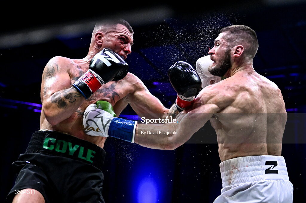 8 August 2026; Connor Coyle, left, and Mark Beuke during their middleweight bout during the Zuffa Boxing 10 event at the 3Arena in Dublin. Photo by David Fitzgerald/Sportsfile