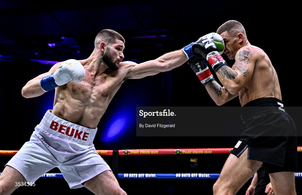 8 August 2026; Mark Beuke, left, and Connor Coyle during their middleweight bout during the Zuffa Boxing 10 event at the 3Arena in Dublin. Photo by David Fitzgerald/Sportsfile