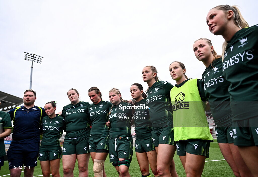 8 August 2026; Connacht players in the post-match huddle after the Vodafone Womens Interprovincial Championship Round 1 match between Ulster and Connacht at Affidea Stadium in Belfast. Photo by Ben McShane/Sportsfile