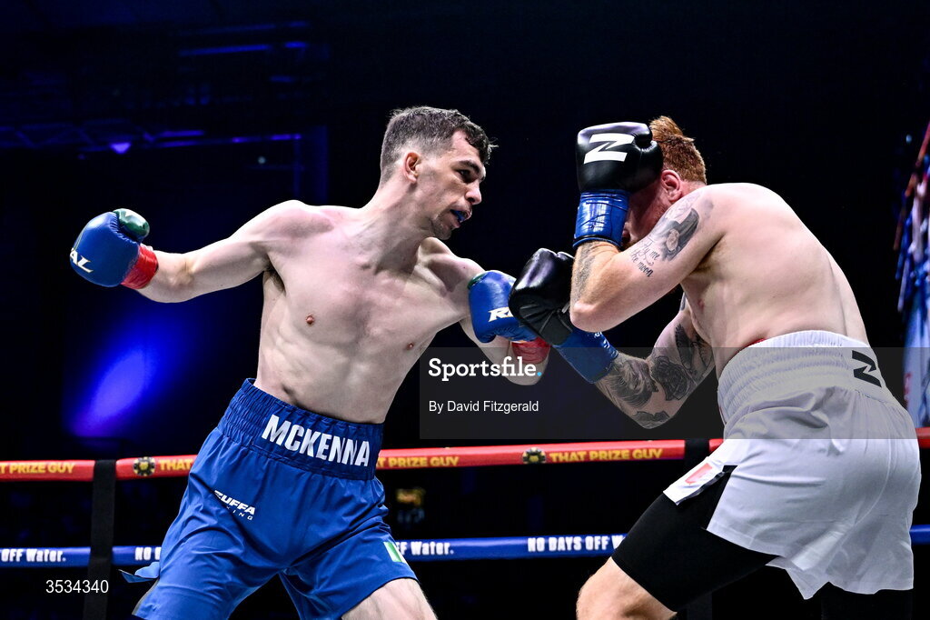 8 August 2026; Stevie McKenna, left, and Owen O'Neill during their middleweight bout during the Zuffa Boxing 10 event at the 3Arena in Dublin. Photo by David Fitzgerald/Sportsfile