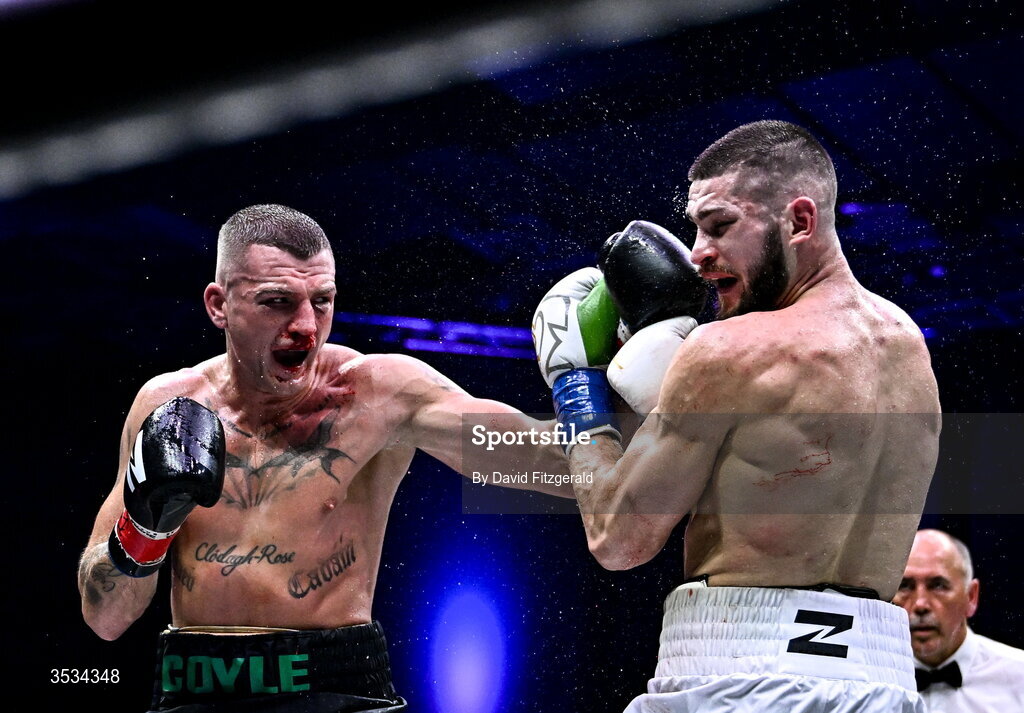 8 August 2026; Connor Coyle, left, and Mark Beuke during their middleweight bout during the Zuffa Boxing 10 event at the 3Arena in Dublin. Photo by David Fitzgerald/Sportsfile