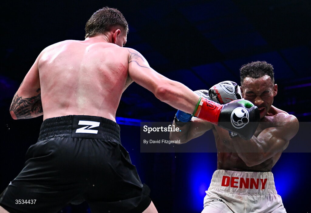 8 August 2026; Tyler Denny, right, and Callum Walsh during their middleweight bout during the Zuffa Boxing 10 event at the 3Arena in Dublin. Photo by David Fitzgerald/Sportsfile