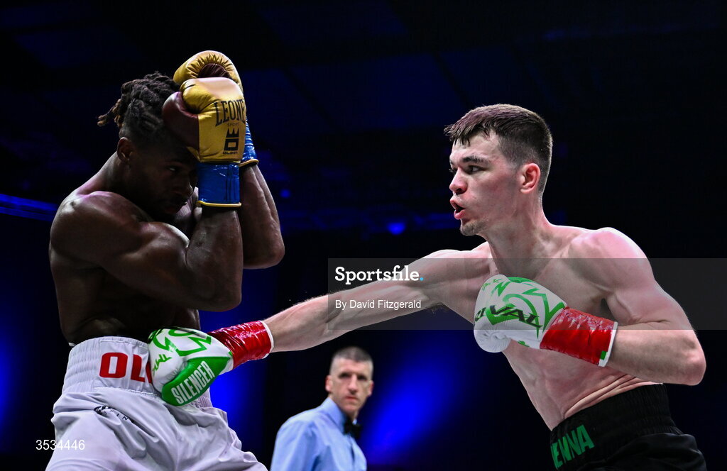 8 August 2026; Aaron McKenna, right, and Etinosa Oliha during their world middleweight title bout during the Zuffa Boxing 10 event at the 3Arena in Dublin. Photo by David Fitzgerald/Sportsfile