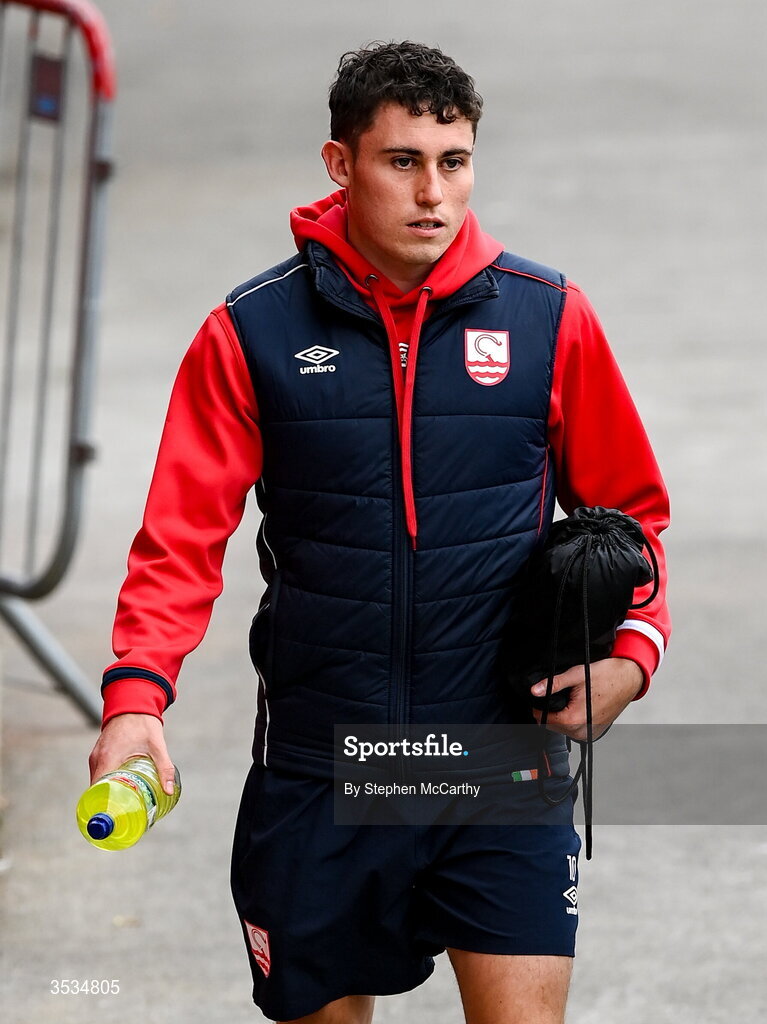 9 August 2026; Kian Leavy of St Patrick's Athletic arrives for the SSE Airtricity Men’s Premier Division match between Shelbourne and St Patrick's Athletic at Tolka Park in Dublin. Photo by Stephen McCarthy/Sportsfile