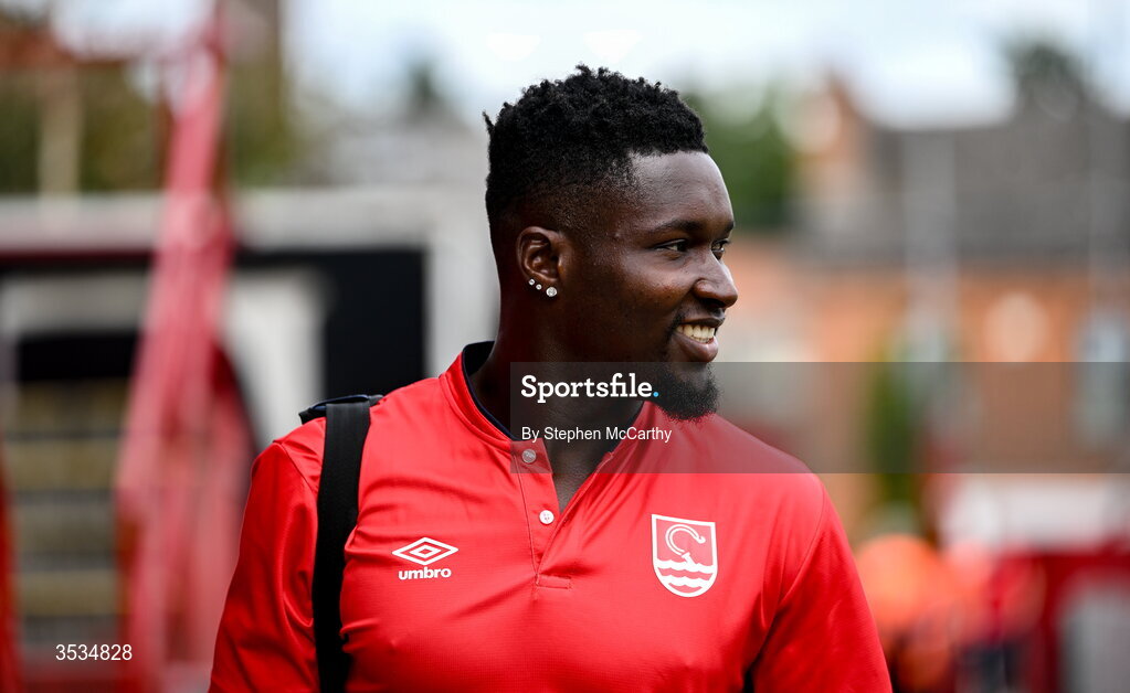 9 August 2026; St Patrick's Athletic goalkeeper Joseph Anang arrives for the SSE Airtricity Men’s Premier Division match between Shelbourne and St Patrick's Athletic at Tolka Park in Dublin. Photo by Stephen McCarthy/Sportsfile