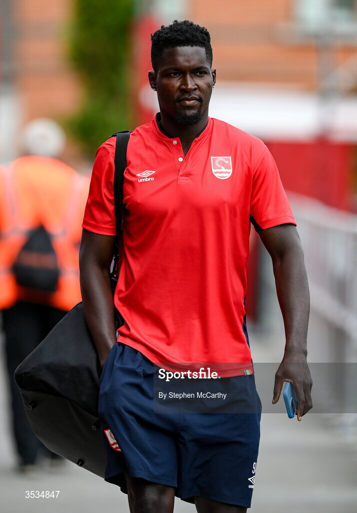 9 August 2026; St Patrick's Athletic goalkeeper Joseph Anang arrives for the SSE Airtricity Men’s Premier Division match between Shelbourne and St Patrick's Athletic at Tolka Park in Dublin. Photo by Stephen McCarthy/Sportsfile