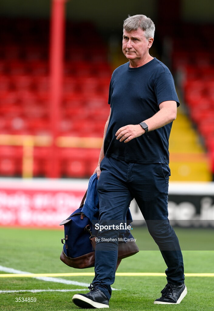9 August 2026; St Patrick's Athletic manager Stephen Kenny arrives for the SSE Airtricity Men’s Premier Division match between Shelbourne and St Patrick's Athletic at Tolka Park in Dublin. Photo by Stephen McCarthy/Sportsfile