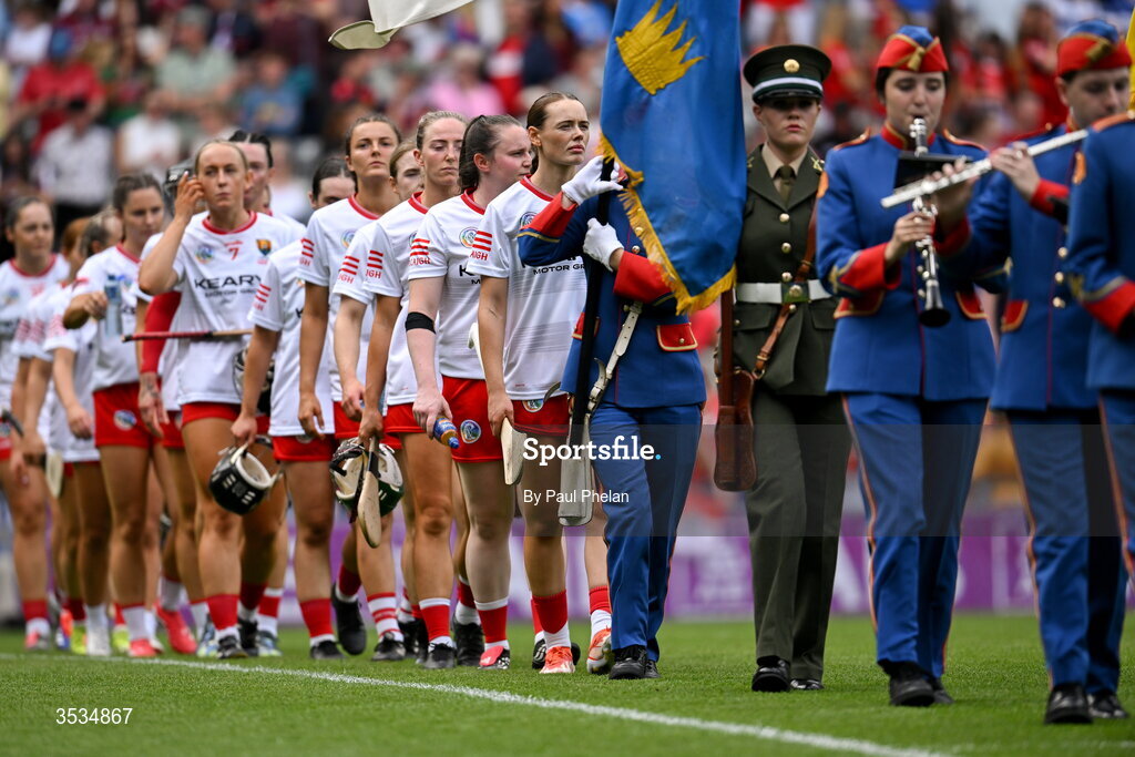 9 August 2026; Cork captain Méabh Cahalane leads her team in the parade before the Glen Dimplex All-Ireland Senior Camogie Championship final match between Galway and Cork at Croke Park in Dublin. Photo by Paul Phelan/Sportsfile