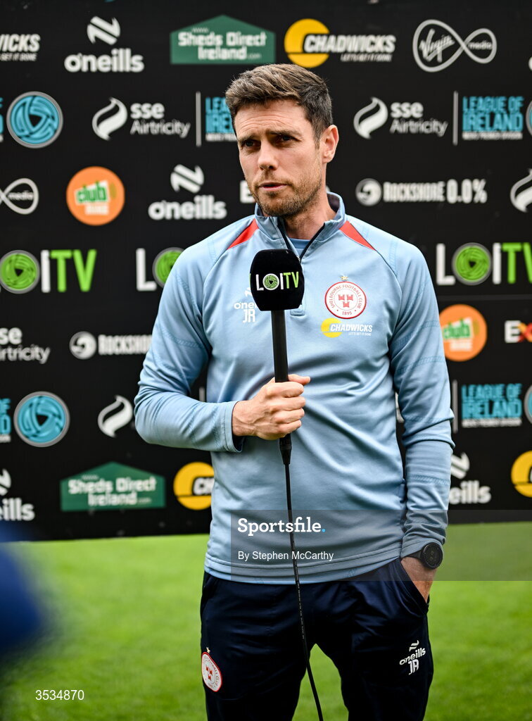 9 August 2026; Shelbourne head coach John Russell speaks to LOI TV before the SSE Airtricity Men’s Premier Division match between Shelbourne and St Patrick's Athletic at Tolka Park in Dublin. Photo by Stephen McCarthy/Sportsfile