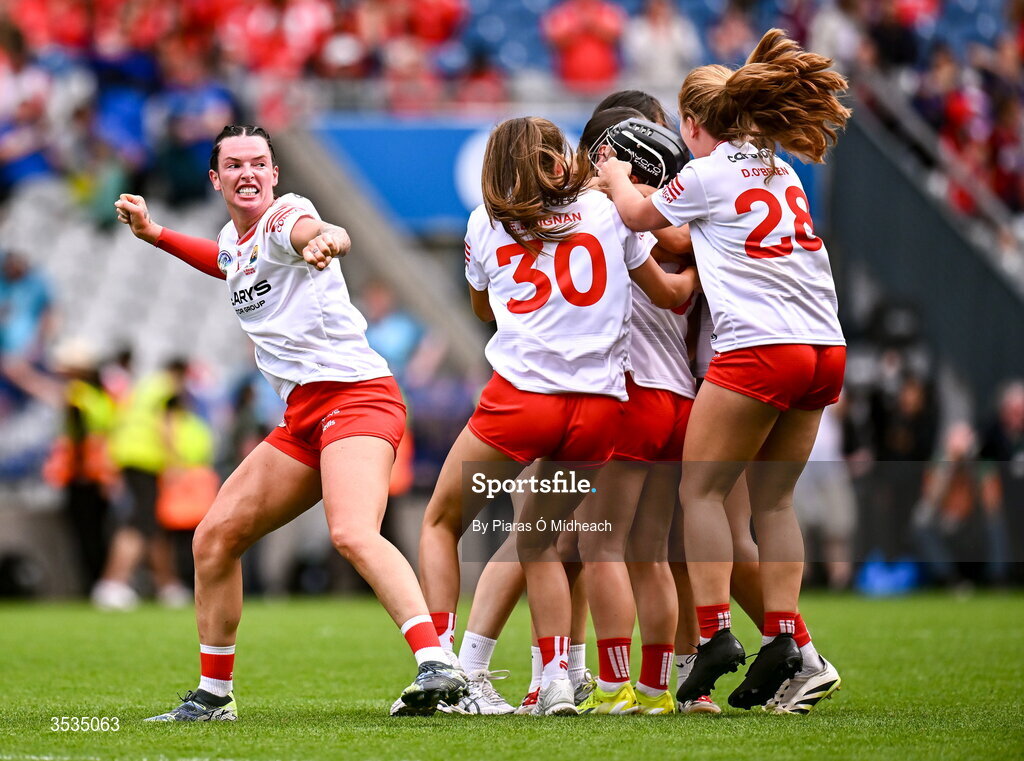 9 August 2026; Ashling Thompson of Cork, left, celebrates after the Glen Dimplex All-Ireland Senior Camogie Championship final match between Galway and Cork at Croke Park in Dublin. Photo by Piaras Ó Mídheach/Sportsfile
