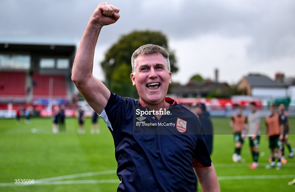 9 August 2026; St Patrick's Athletic manager Stephen Kenny celebrates after the SSE Airtricity Men’s Premier Division match between Shelbourne and St Patrick's Athletic at Tolka Park in Dublin. Photo by Stephen McCarthy/Sportsfile