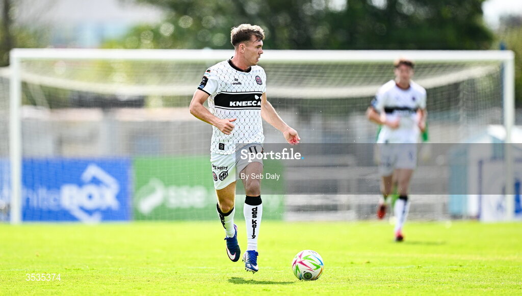 9 August 2026; Dayle Rooney of Bohemians during the SSE Airtricity Men's Premier Division match between Waterford and Bohemians at the RSC in Waterford. Photo by Seb Daly/Sportsfile