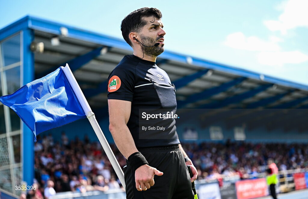 9 August 2026; Assistant referee Endrit Malaveci during the SSE Airtricity Men's Premier Division match between Waterford and Bohemians at the RSC in Waterford. Photo by Seb Daly/Sportsfile