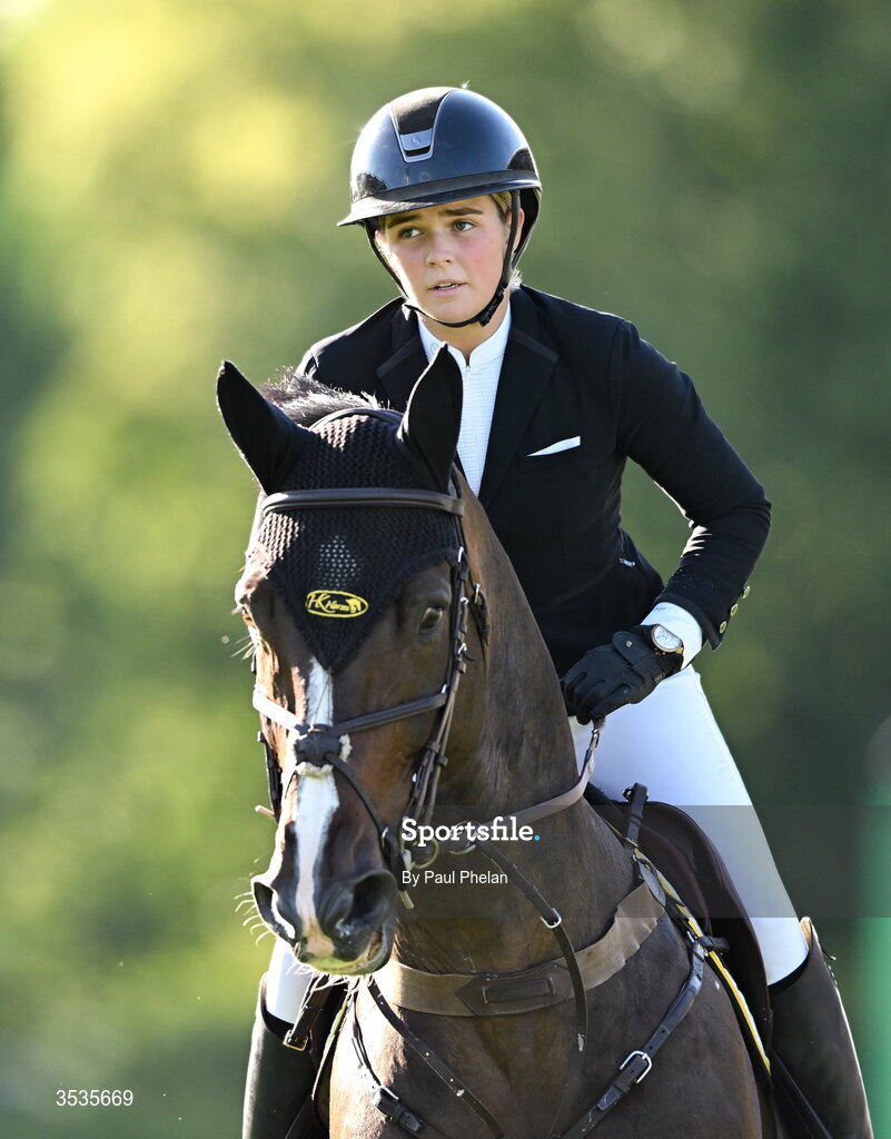8 August 2026; Rachel Proudley of Great Britain competes on Easy Boy de Laubry Z in the Defender Puissance during day four of the Gallagher Dublin Horse Show at the RDS in Dublin. Photo by Paul Phelan/Sportsfile