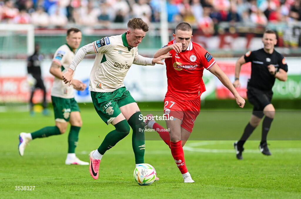 9 August 2026; Chris Forrester of St Patrick's Athletic in action against Evan Caffrey of Shelbourne during the SSE Airtricity Men’s Premier Division match between Shelbourne and St Patrick's Athletic at Tolka Park in Dublin. Photo by Adam Russell/Sportsfile