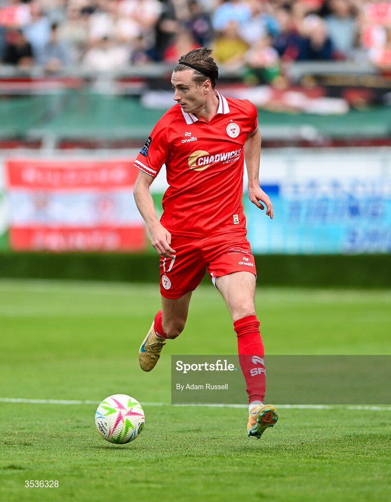 9 August 2026; Daniel Kelly of Shelbourne during the SSE Airtricity Men’s Premier Division match between Shelbourne and St Patrick's Athletic at Tolka Park in Dublin. Photo by Adam Russell/Sportsfile