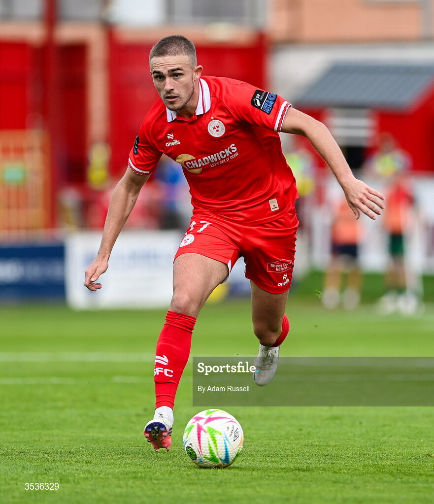 9 August 2026; Evan Caffrey of Shelbourne during the SSE Airtricity Men’s Premier Division match between Shelbourne and St Patrick's Athletic at Tolka Park in Dublin. Photo by Adam Russell/Sportsfile