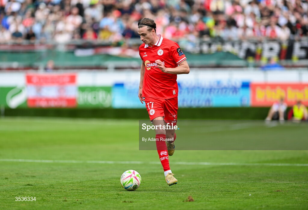 9 August 2026; Daniel Kelly of Shelbourne during the SSE Airtricity Men’s Premier Division match between Shelbourne and St Patrick's Athletic at Tolka Park in Dublin. Photo by Adam Russell/Sportsfile