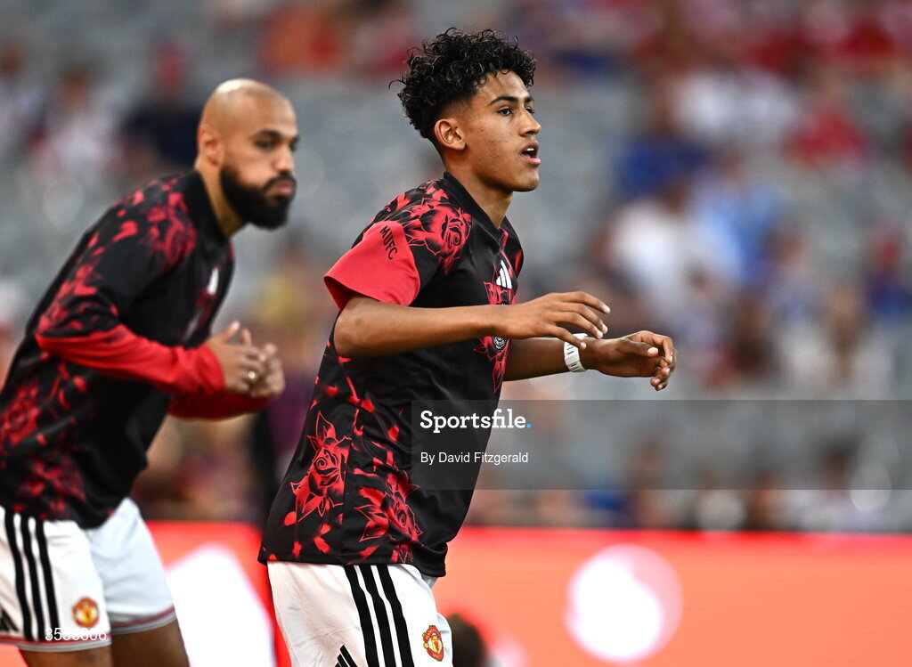 12 August 2026; JJ Gabriel of Manchester United warms up before the pre-season friendly match between Manchester United and Leeds United at Croke Park in Dublin. Photo by David Fitzgerald/Sportsfile