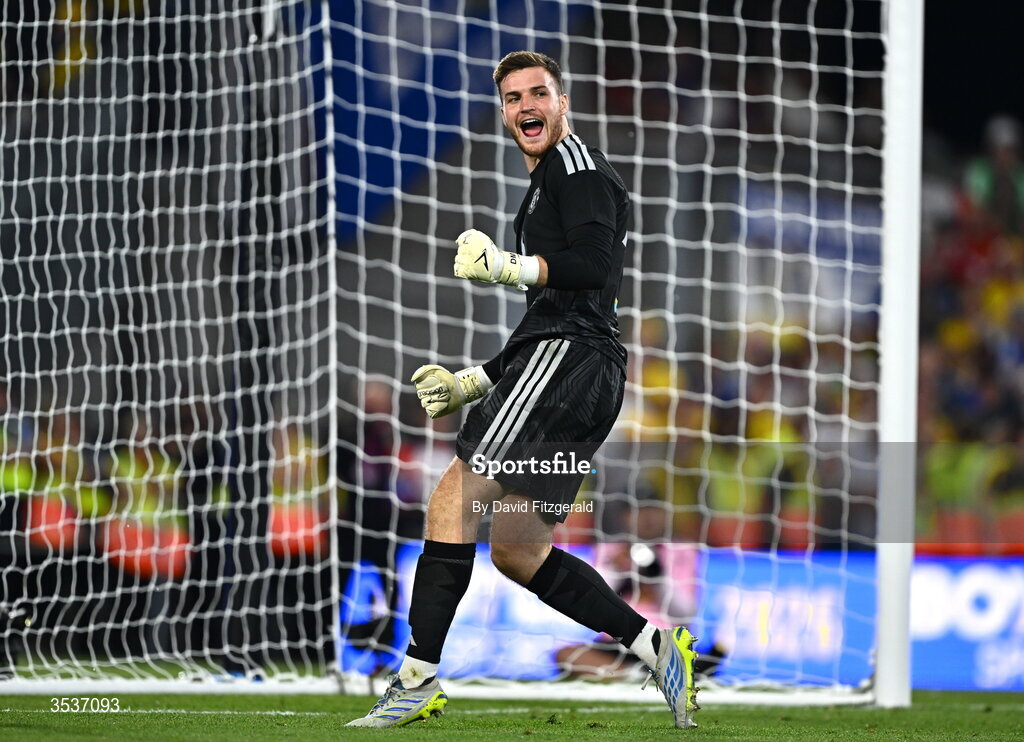 12 August 2026; Manchester United goalkeeper Dermot Mee celebrates a save in the penalty shoot-out during the pre-season friendly match between Manchester United and Leeds United at Croke Park in Dublin. Photo by David Fitzgerald/Sportsfile
