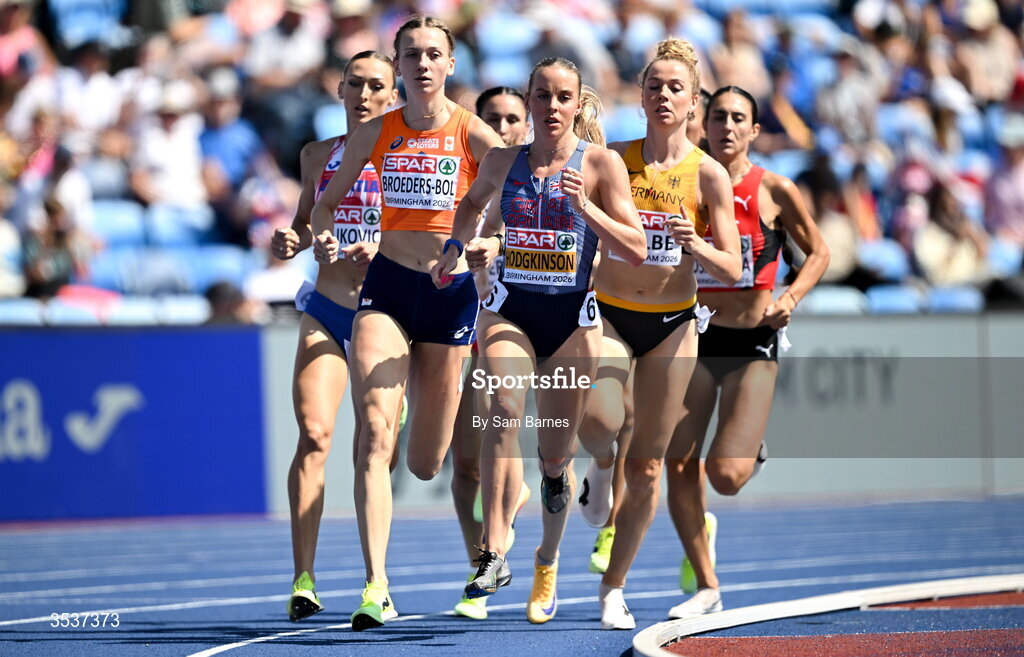 13 August; Keely Hodgkinson of Great Britain and Northern Ireland and Femke Broeders-Bol of Netherlands, second from left, competing in the women's 800m semi-final 2 during day four of the European Athletics Championships 2026 at Alexander Stadium in Birmingham, England. Photo by Sam Barnes/Sportsfile