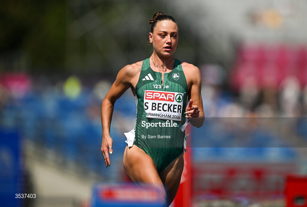 13 August 2026; Sophie Becker of Ireland warms up before the women's 400m semi-final 2 during day four of the European Athletics Championships 2026 at Alexander Stadium in Birmingham, England. Photo by Sam Barnes/Sportsfile