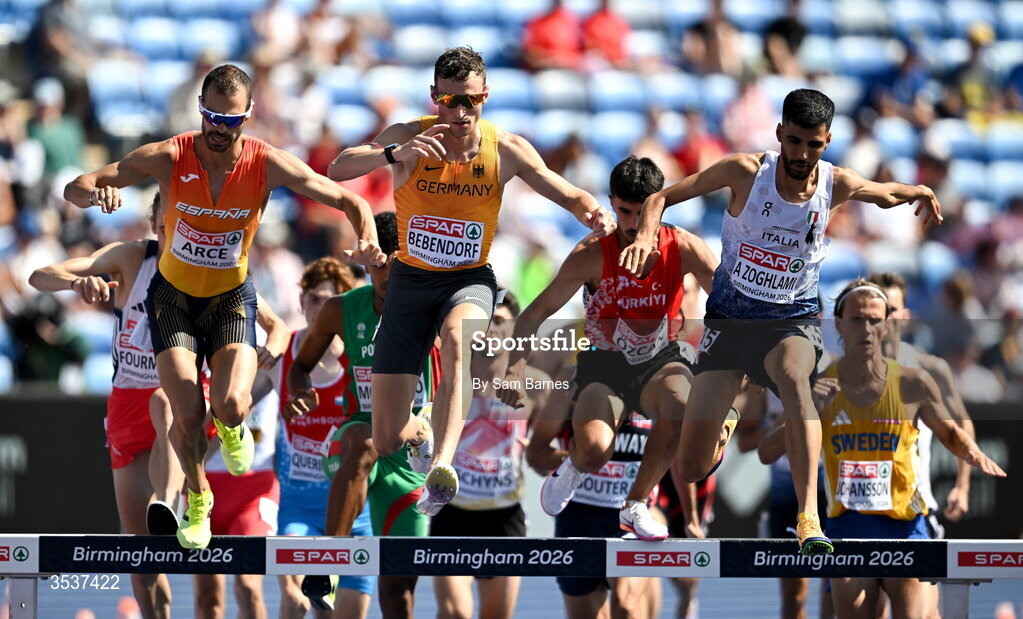 13 August 2026; Karl Bebendorf of Germany, centre and Ala Zoghlami of Italy, right, compete in the men's 3000m steeplechase heat during day four of the European Athletics Championships 2026 at Alexander Stadium in Birmingham, England. Photo by Sam Barnes/Sportsfile