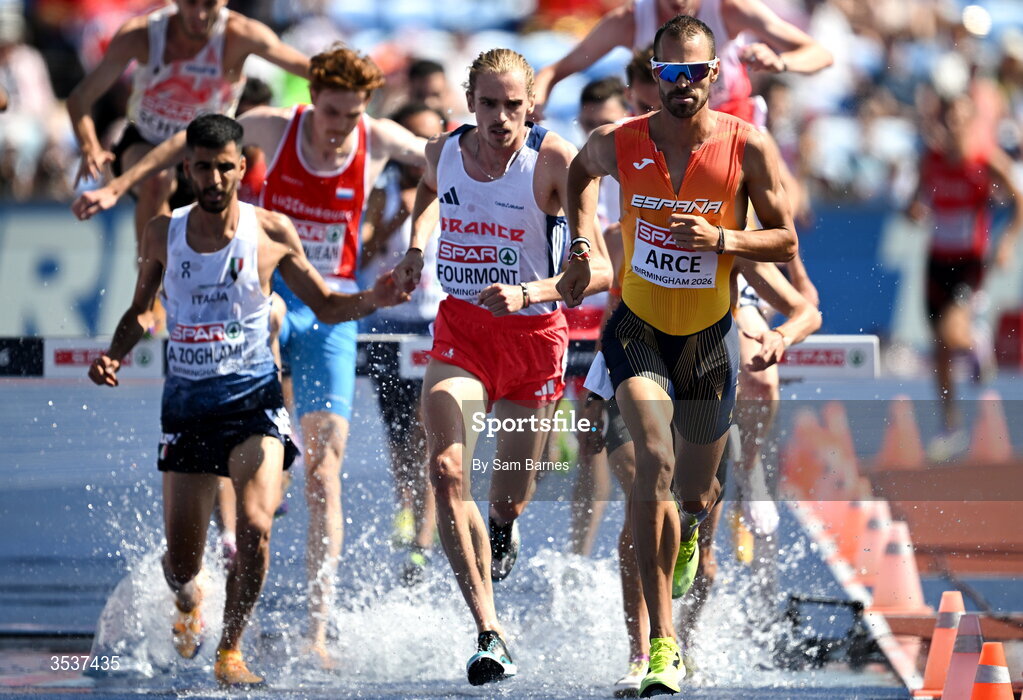 13 August 2026; Daniel Arce of Spain, right, and Baptiste Fourmont of France, centre, compete in their men's 3000m steeplechase heat during day four of the European Athletics Championships 2026 at Alexander Stadium in Birmingham, England. Photo by Sam Barnes/Sportsfile