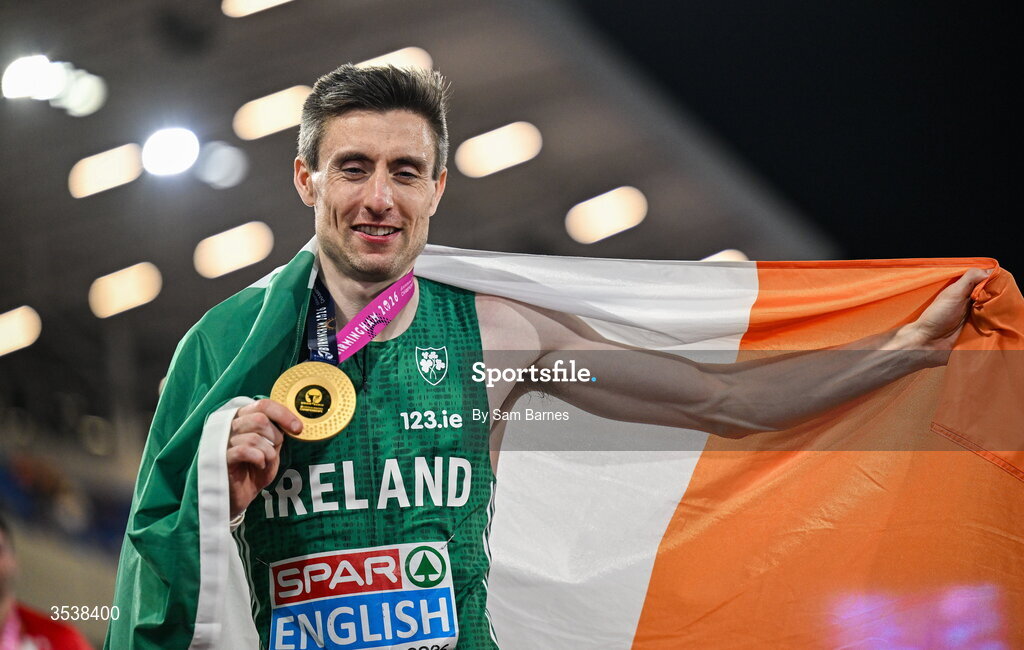 13 August 2026; Mark English of Ireland celebrates after finishing first and winning the gold medal in the men's 800m final during day four of the European Athletics Championships 2026 at Alexander Stadium in Birmingham, England. Photo by Sam Barnes/Sportsfile