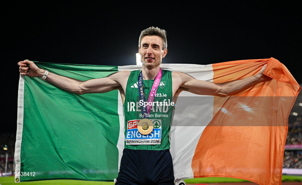 13 August 2026; Mark English of Ireland celebrates after finishing first and winning the gold medal in the men's 800m final during day four of the European Athletics Championships 2026 at Alexander Stadium in Birmingham, England. Photo by Sam Barnes/Sportsfile