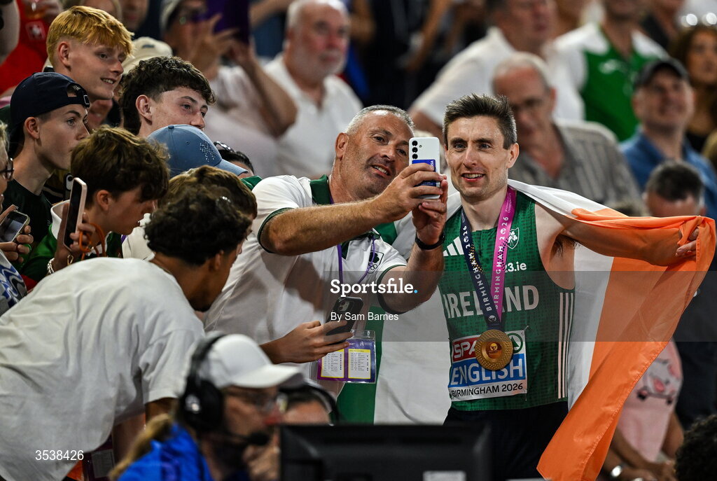 13 August 2026; Mark English of Ireland celebrates with Ireland supporters after winning the gold medal in the men's 800m final during day four of the European Athletics Championships 2026 at Alexander Stadium in Birmingham, England. Photo by Sam Barnes/Sportsfile