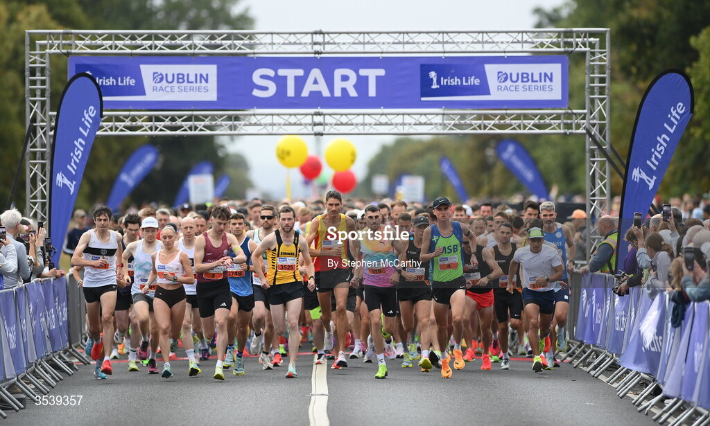 15 August 2026; Athletes at the start of the 2026 Irish Life Frank Duffy 10 Mile, in the Phoenix Park, Dublin. Thousands of runners took part in the sold out Irish Life Frank Duffy 10 Mile, the second event in the 2026 Irish Life Dublin Race Series. Photo by Stephen McCarthy/Sportsfile
