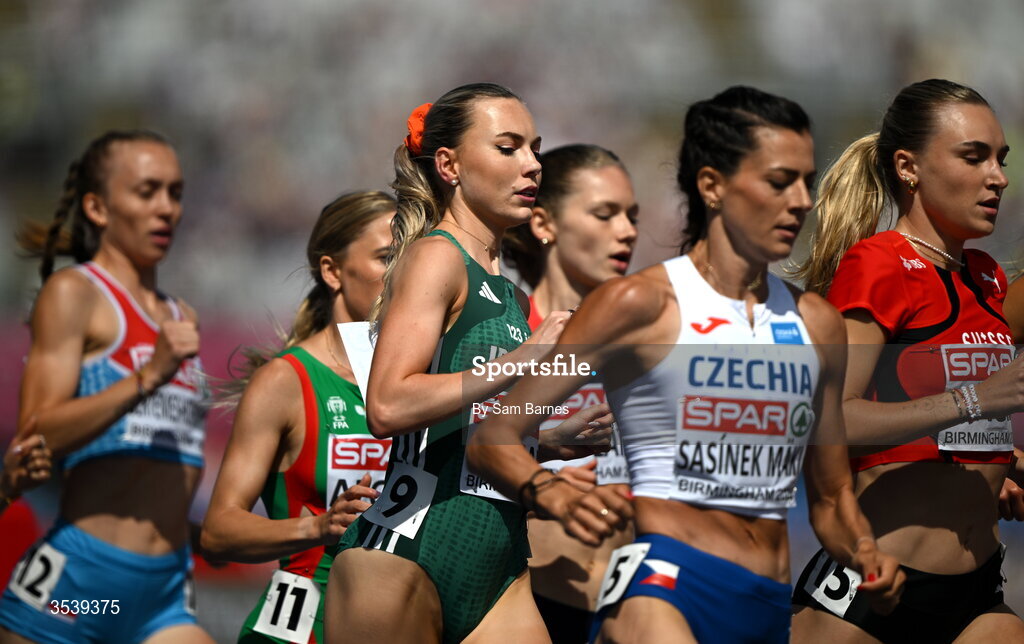 15 August 2026; Jodie McCann of Ireland competes in round 1 of the women's 1500m during day six of the European Athletics Championships 2026 at Alexander Stadium in Birmingham, England. Photo by Sam Barnes/Sportsfile