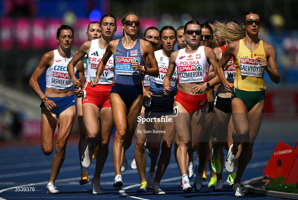 15 August 2026; Georgia Hunter Bell of Great Britain and Northern Ireland, centre, competes in round 1 of the women's 1500m during day six of the European Athletics Championships 2026 at Alexander Stadium in Birmingham, England. Photo by Sam Barnes/Sportsfile