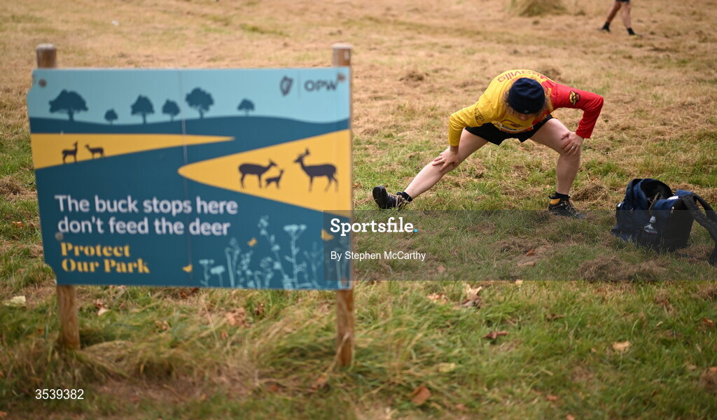 15 August 2026; An athlete warms up before the 2026 Irish Life Frank Duffy 10 Mile, in the Phoenix Park, Dublin. Thousands of runners took part in the sold out Irish Life Frank Duffy 10 Mile, the second event in the 2026 Irish Life Dublin Race Series. Photo by Stephen McCarthy/Sportsfile